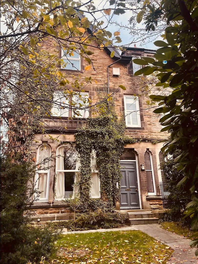 Apartment Free Parking - Penthouse - Business Stays - Relocating - Lt Harrogate