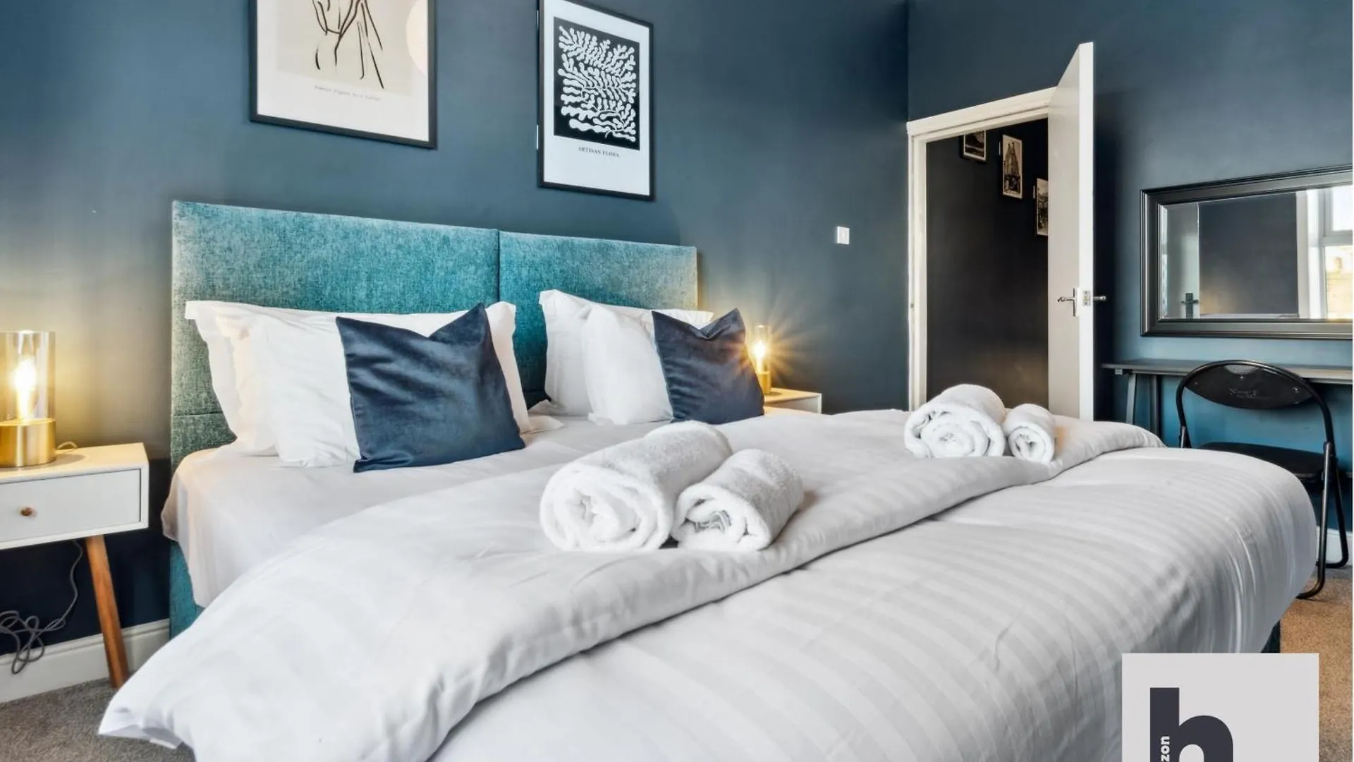Free Parking - Penthouse - Business Stays - Relocating - Lt Harrogate 0*,  United Kingdom